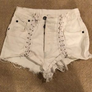 Carnage Denim LF white lace up shorts